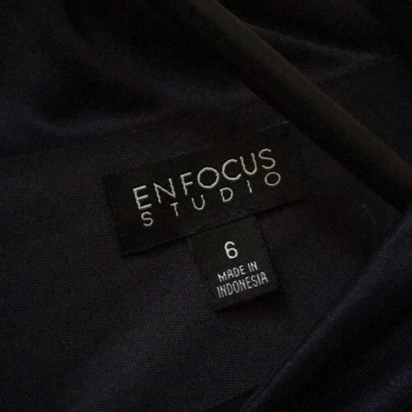 Dress - Picture 4 of 4